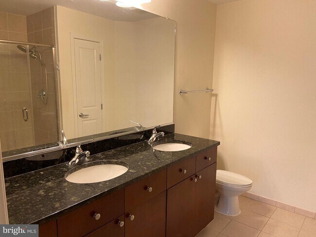 Building Photo - 155 Potomac Passage