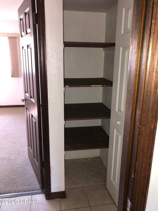 Building Photo - 10 Maryann Terrace