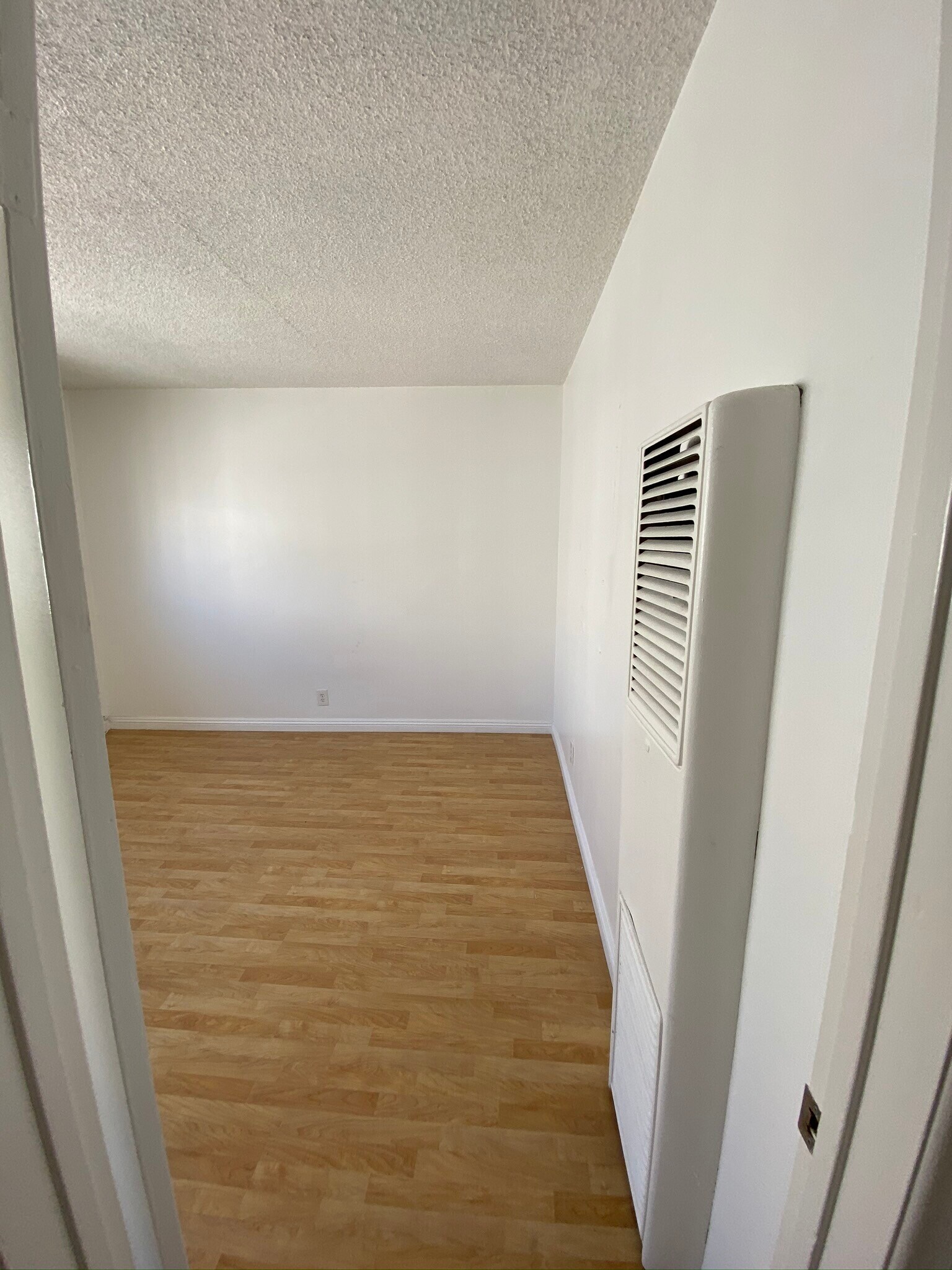 Bedroom - 940 S Venice Blvd