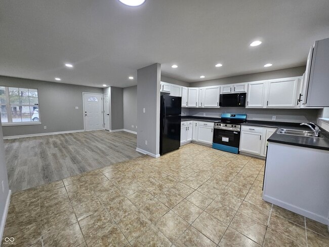 Building Photo - 3534 Hunt St