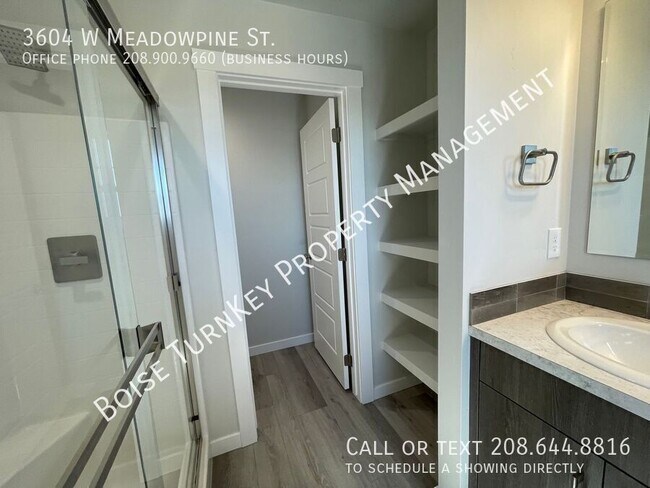 Building Photo - 3604 W Meadowpine St