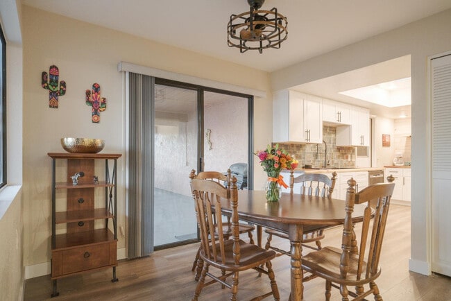 Building Photo - 287 Leisure World