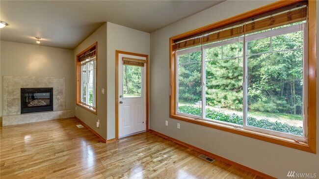 Building Photo - Park-Like Setting, 3+ Bedrooms, Great location - Kona Ct