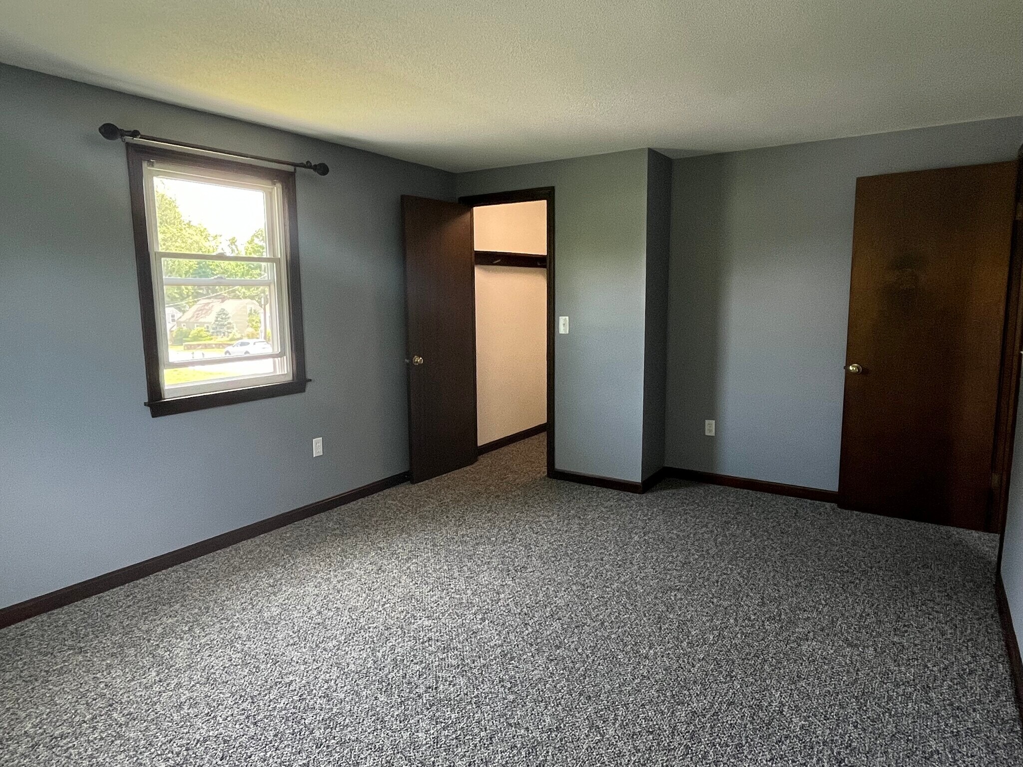 Main bedroom with walk in closet. - 485 Corey St