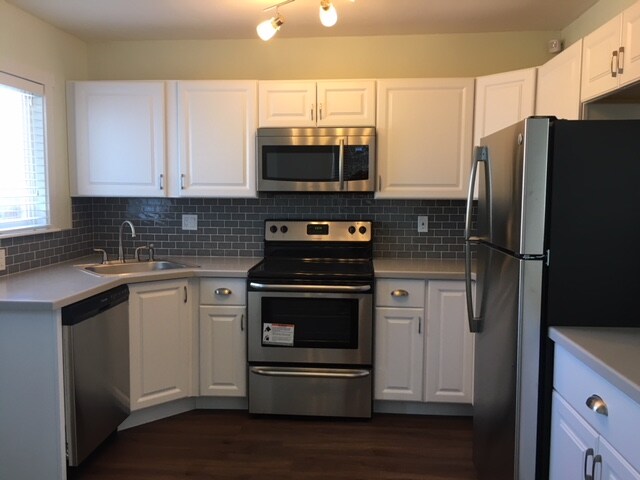 Building Photo - 13615 E 13th Ave