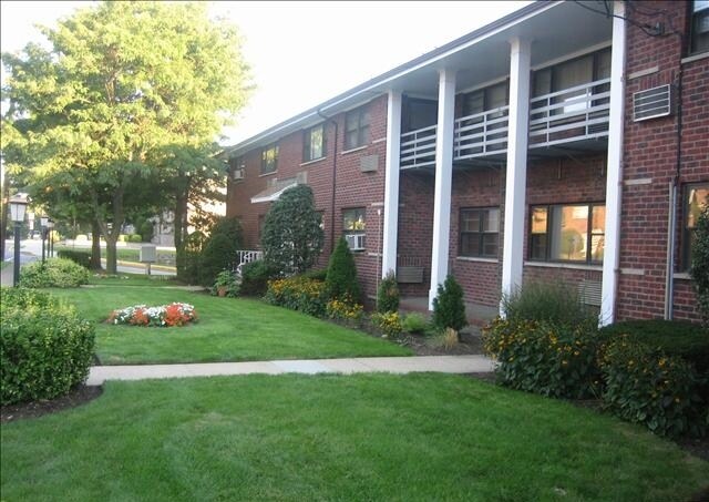 Building Photo - 170 Myrtle Ave