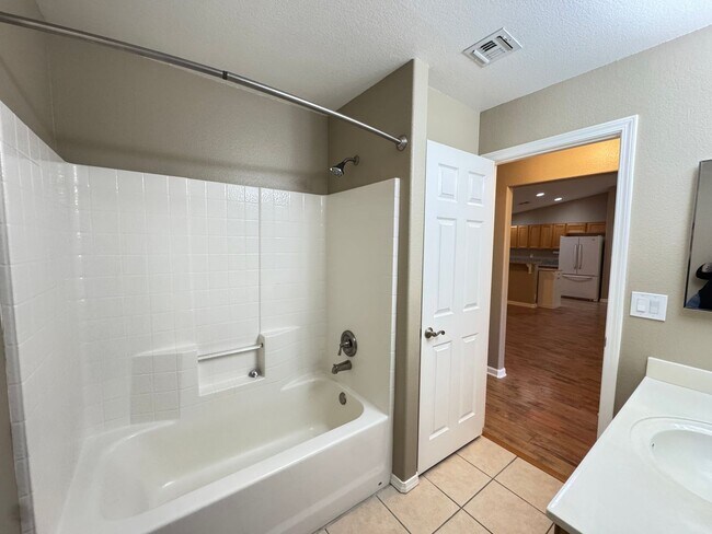 Building Photo - Nice home in Mohave Vista Estates