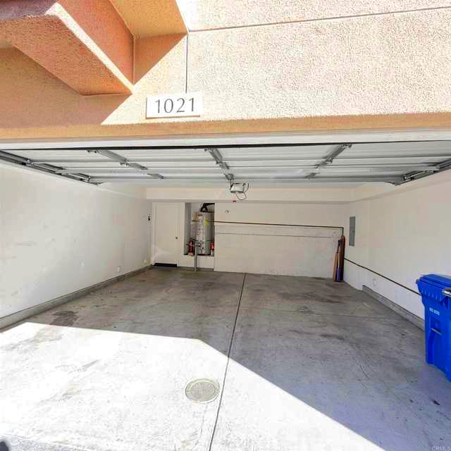 Building Photo - 1021 L Ave