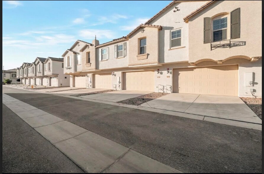 Building Photo - 4025 E Catclaw St