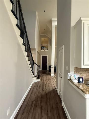 Building Photo - 15572 Yarberry Dr