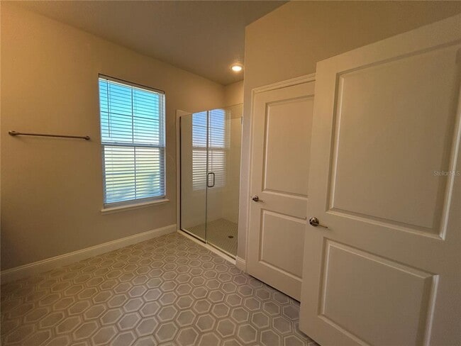 Building Photo - 20 Whittlesey Ln