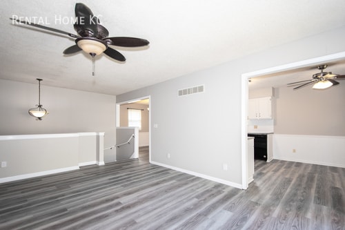 Building Photo - 15211 Navaho-