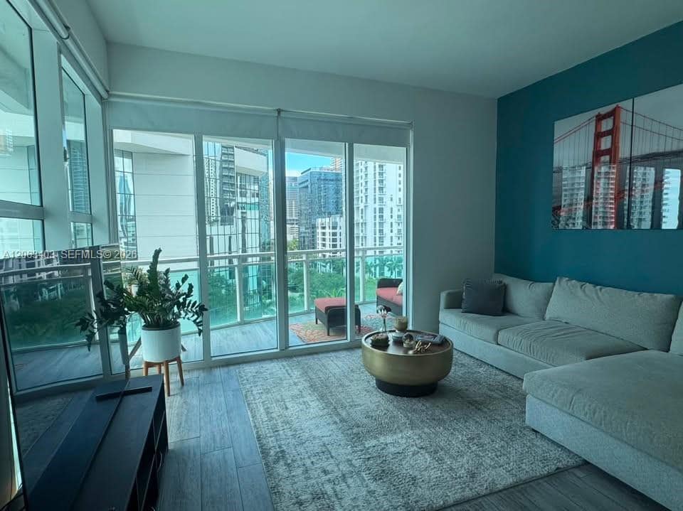 Building Photo - 951 Brickell Ave