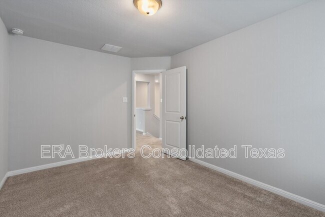Building Photo - 17300 Antioch Ave