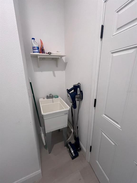 Building Photo - 1597 Kerman St