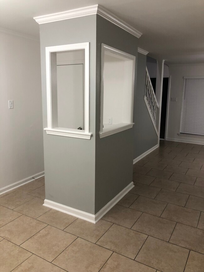 Building Photo - 978 Ridgepoint Ct