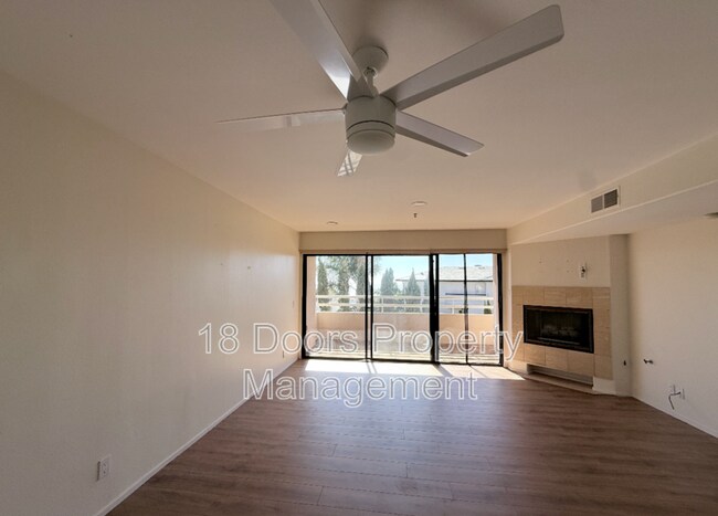 Building Photo - 5726 La Jolla Blvd