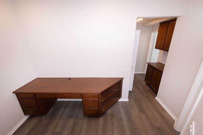 Building Photo - Amazing 3 Bedroom Condo available now! Chula Vista / Eastlake / Otay Ranch Area