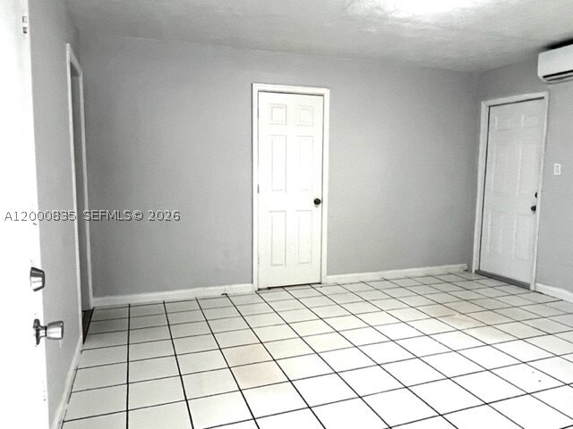 Building Photo - 504 N 57th Ave