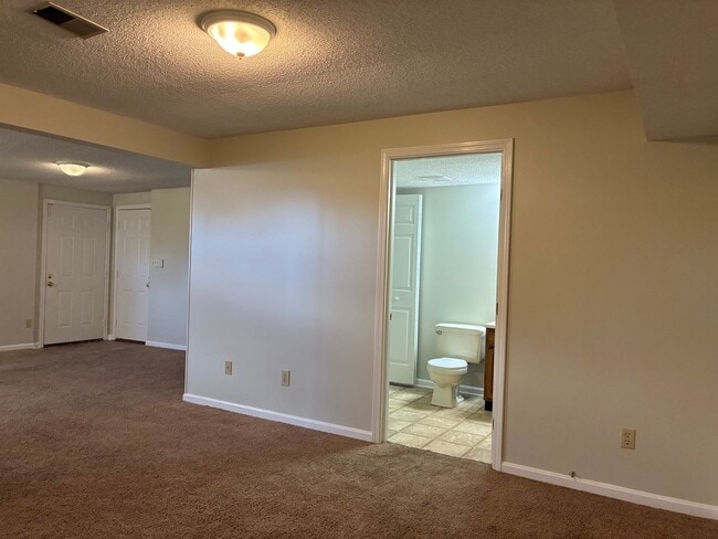 Building Photo - ***NEW Price***