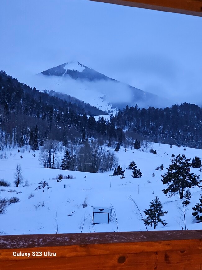 Building Photo - 47 Monarch Dr