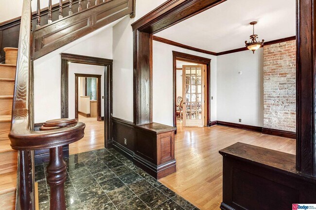 Building Photo - 2210 Wirt St