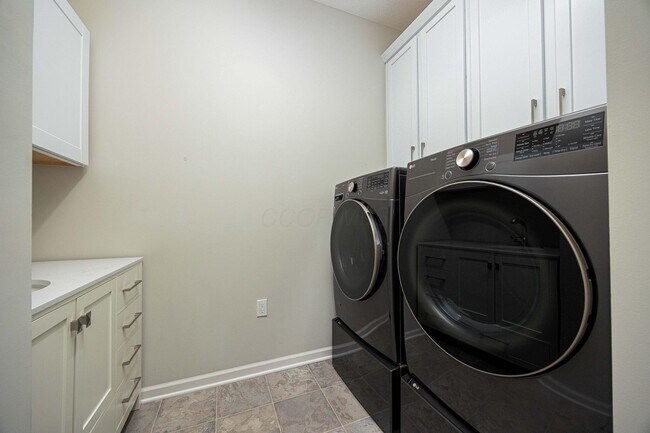 Building Photo - 6694 Trinity Mist Wy