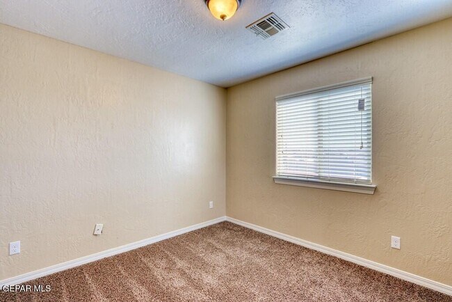 Building Photo - 13272 Emerald Glen St