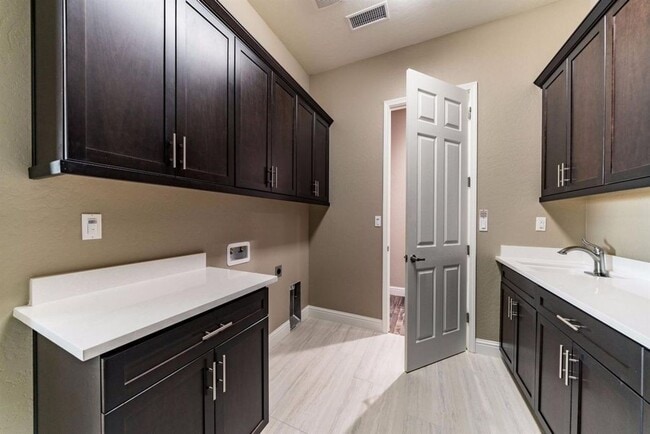 Building Photo - Custom Granville Built Home for Rent in Old Figarden