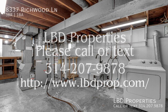 Building Photo - 8337 Richwood Ln