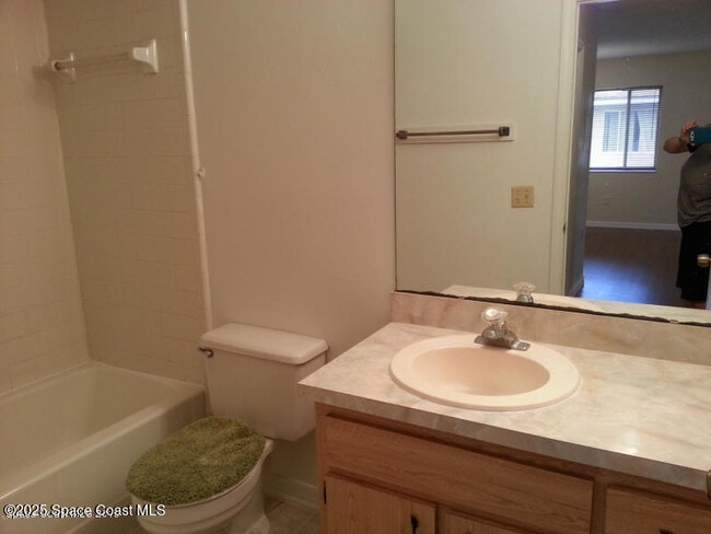 Building Photo - 2394 Fox Hollow Dr