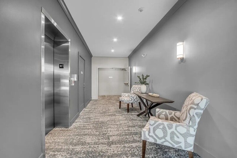 Building Photo - 55 Pointe Pl