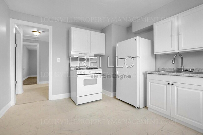 Building Photo - 4141 W Market St