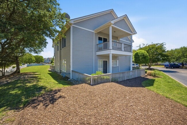 Building Photo - 1026 High Dunes Quay