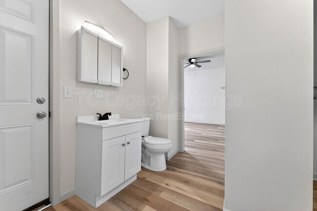 Building Photo - 45 Lincoln St