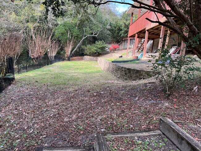 Building Photo - 1098 Forest Lake Terrace