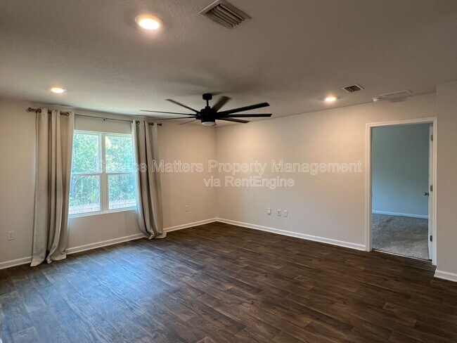 Building Photo - 5451 Merlin