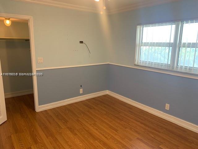 Building Photo - 901 NE 14th Ave