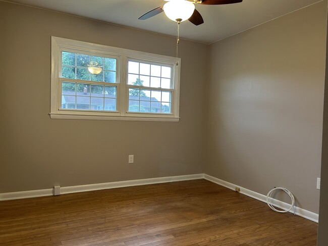 Building Photo - 708 Flintlock Dr