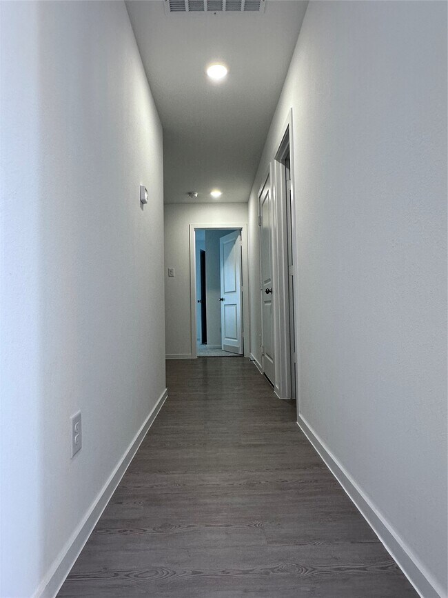 Building Photo - 20014 Palermo Shrs Dr