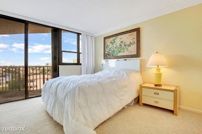 Building Photo - 2 br, 2 bath Condo - 899 Jeffery St Apt 602