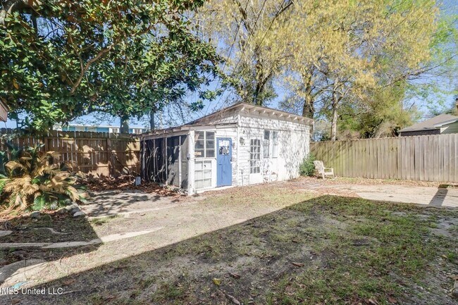 Building Photo - 187 Bilmarsan Dr