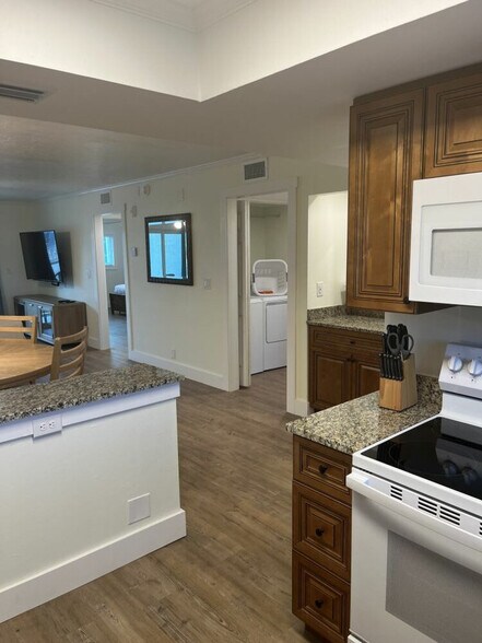 Building Photo - 7785 Estero Blvd