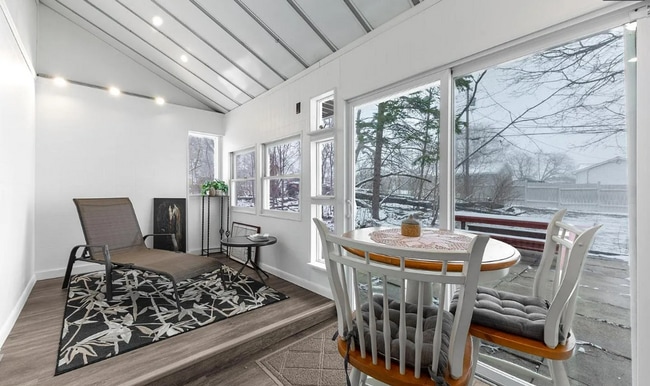 Building Photo - Charming 3 Bedroom in Overlook Heights