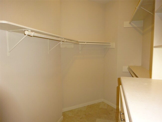 Building Photo - 14439 Reissen Ln