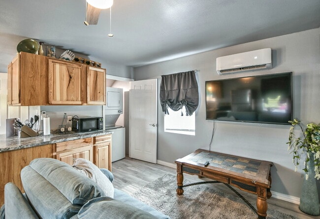 Building Photo - 824 S Blue Quail Ct