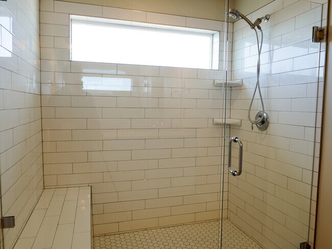 Building Photo - 2274 S 50 E