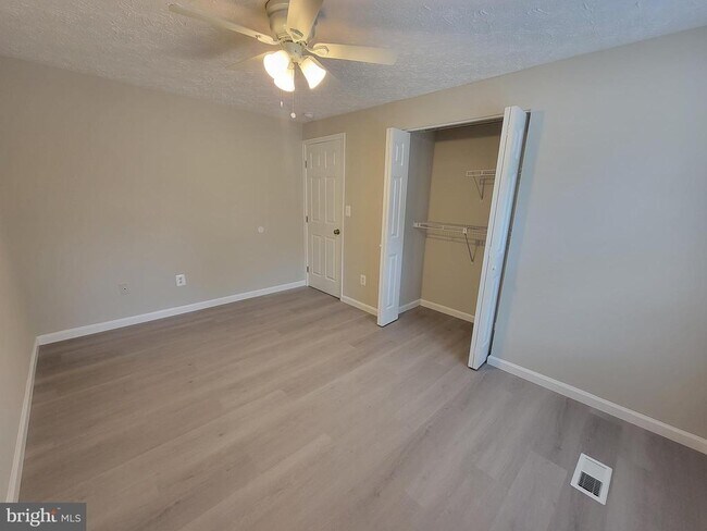 Building Photo - 7598 Springfield Hills Dr