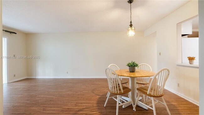 Building Photo - 7554 Stirling Rd