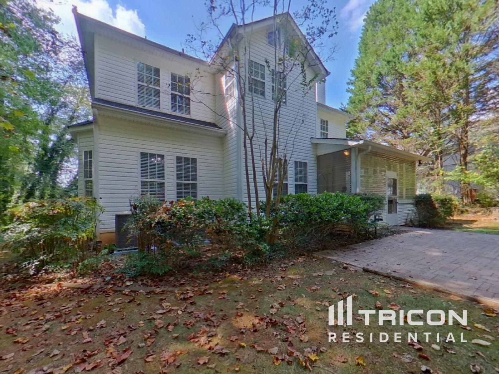 Building Photo - 2417 Battle Dr